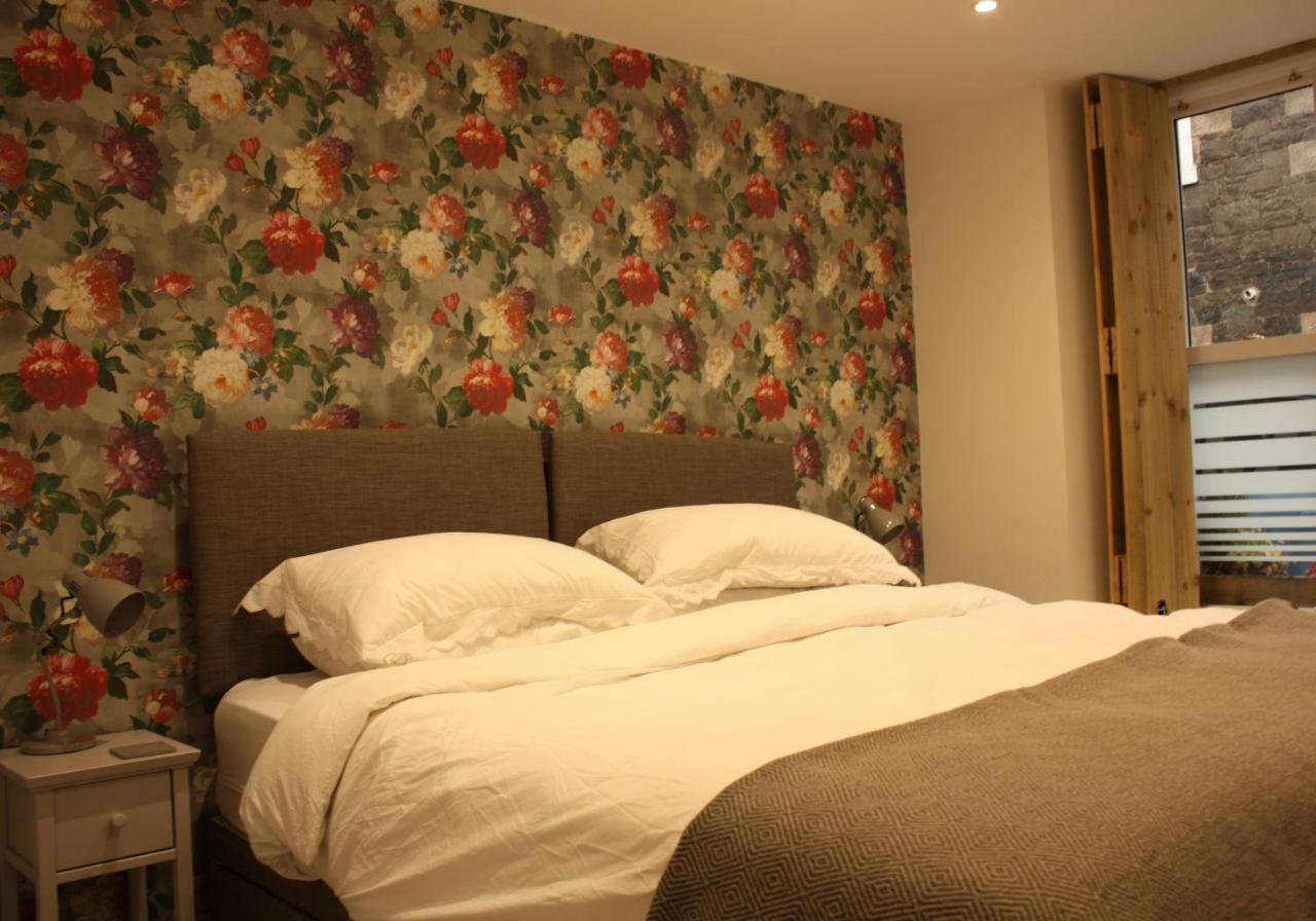 Vintage House *